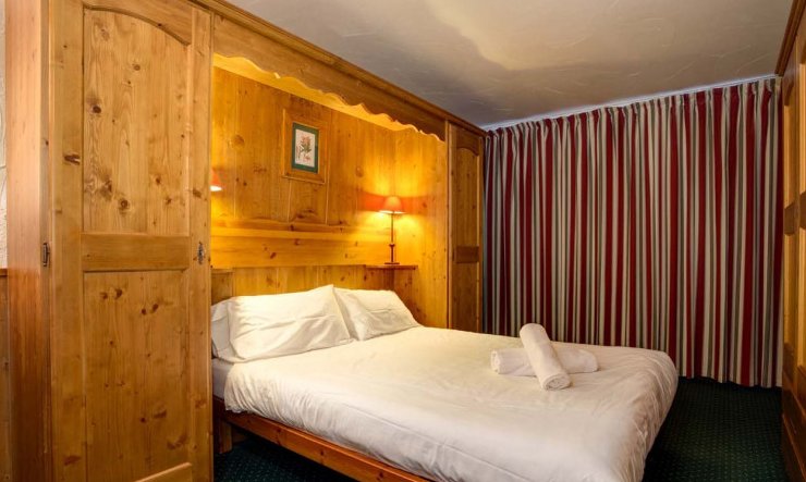 Chalet Sagittaire Double Bedroom