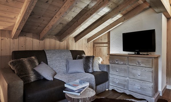 The TV room in  Chalet Brenettes Meribel