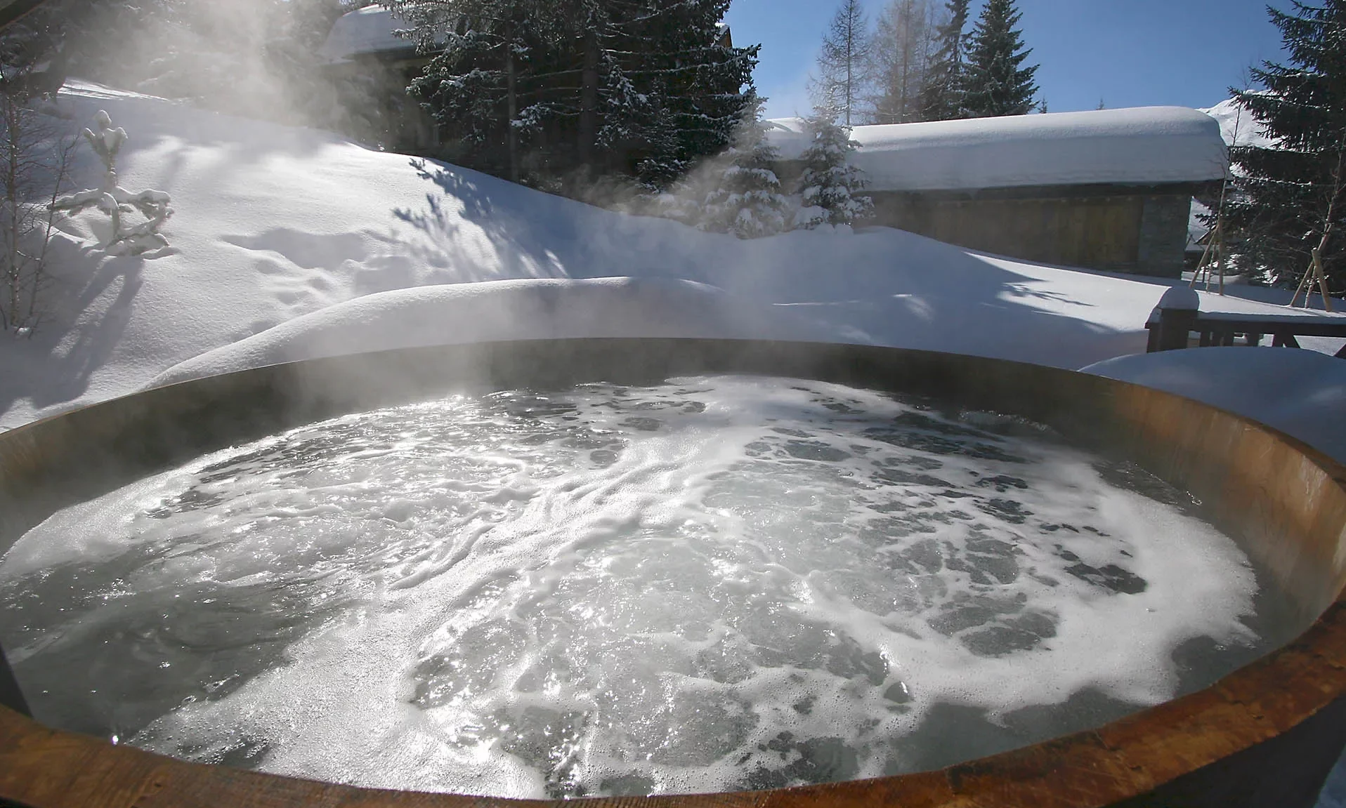 The Outdoor Hot Tub at Chalet Tomkins in Meribel