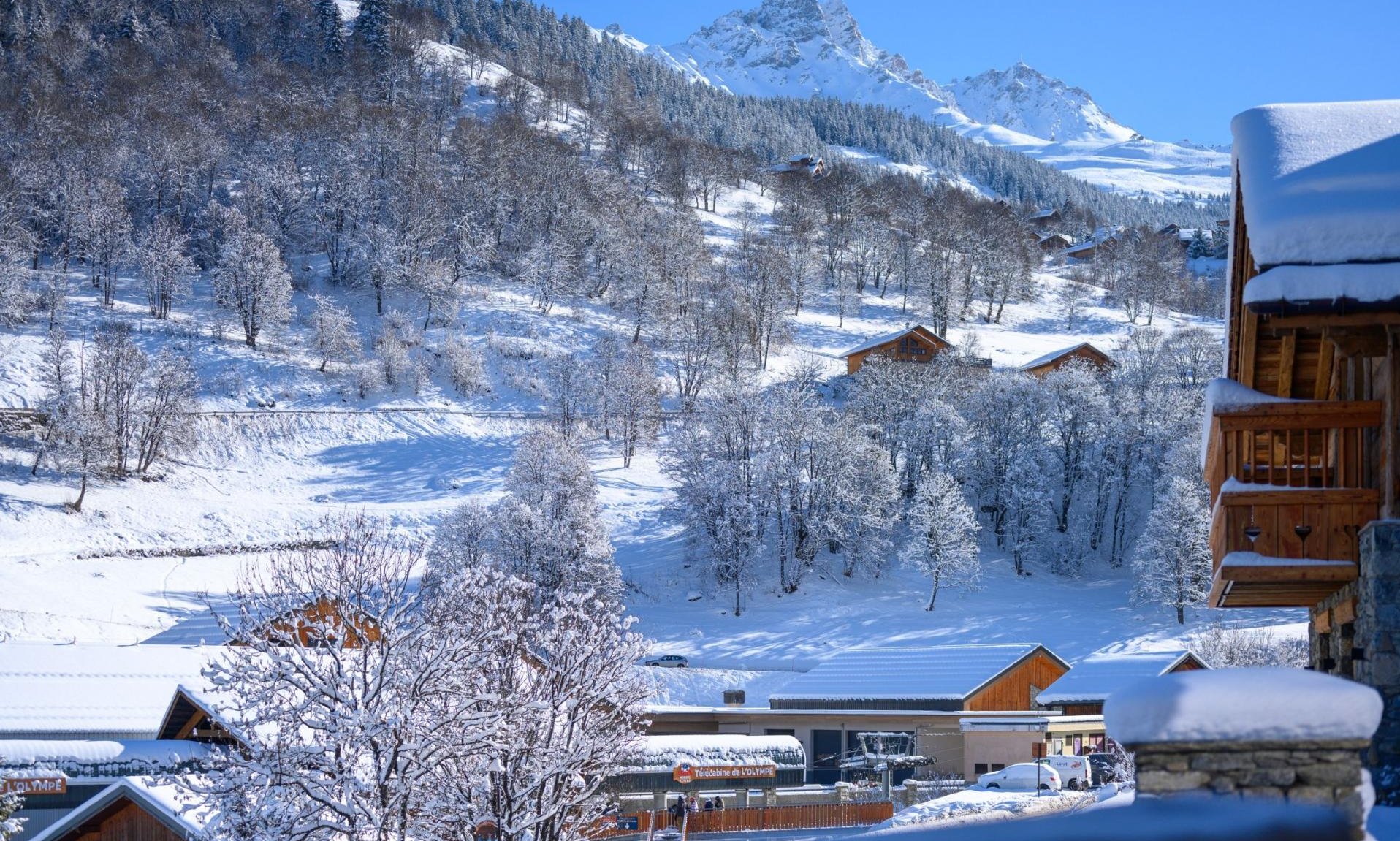 Chalet Cheval Blanc Meribel Le Raffort