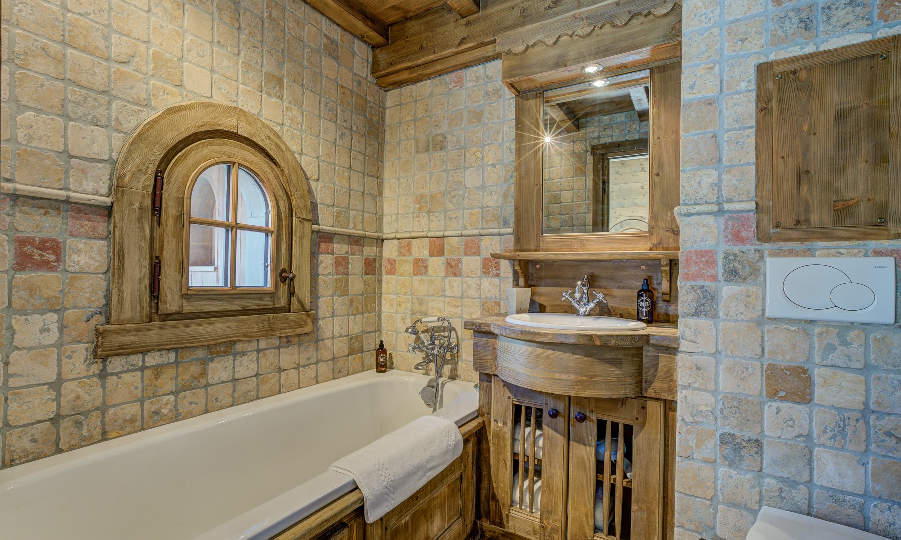 A Bathroom in Chalet Amarena in Meribel