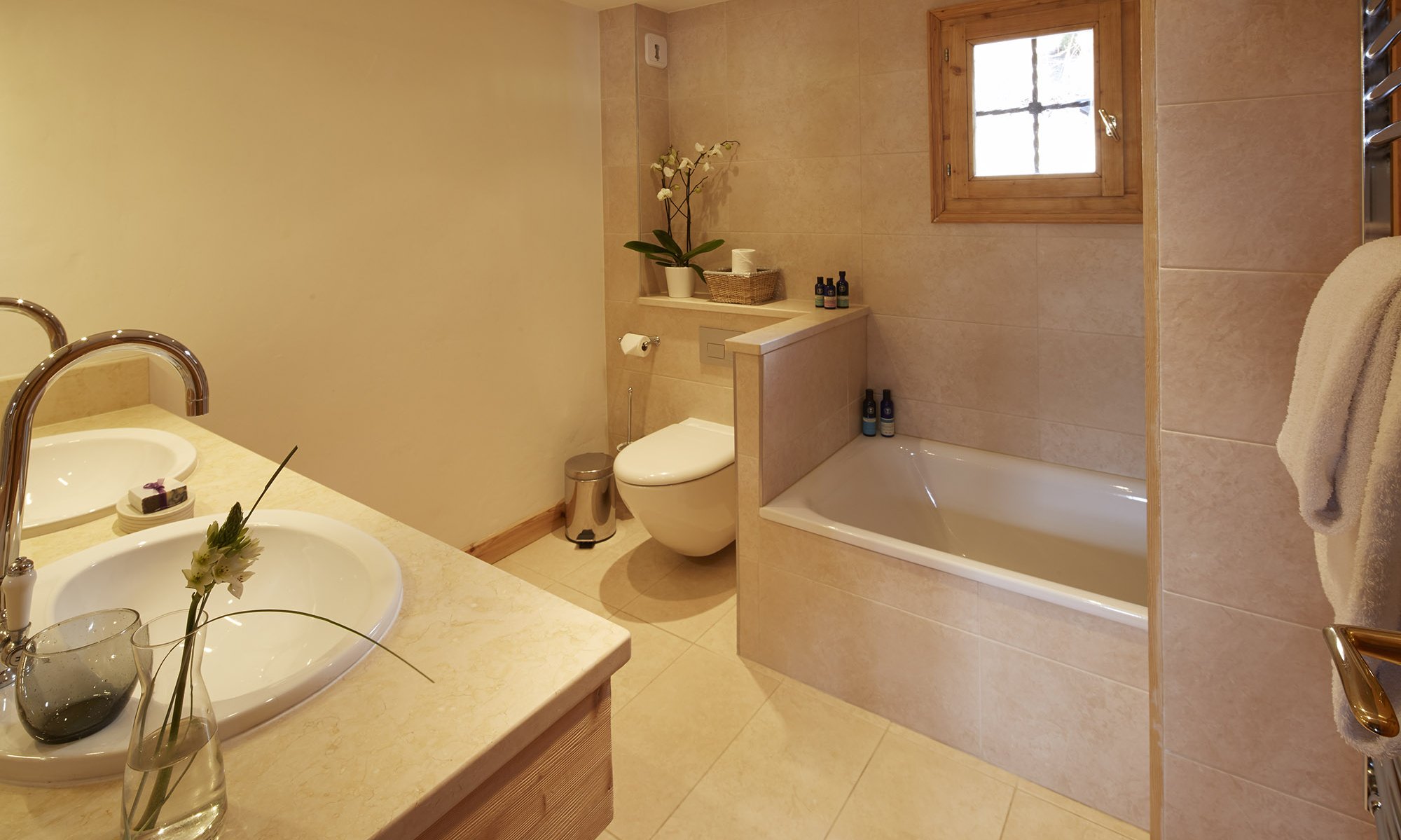 A luxury bathroom in Chalet La Varappe in Meribel