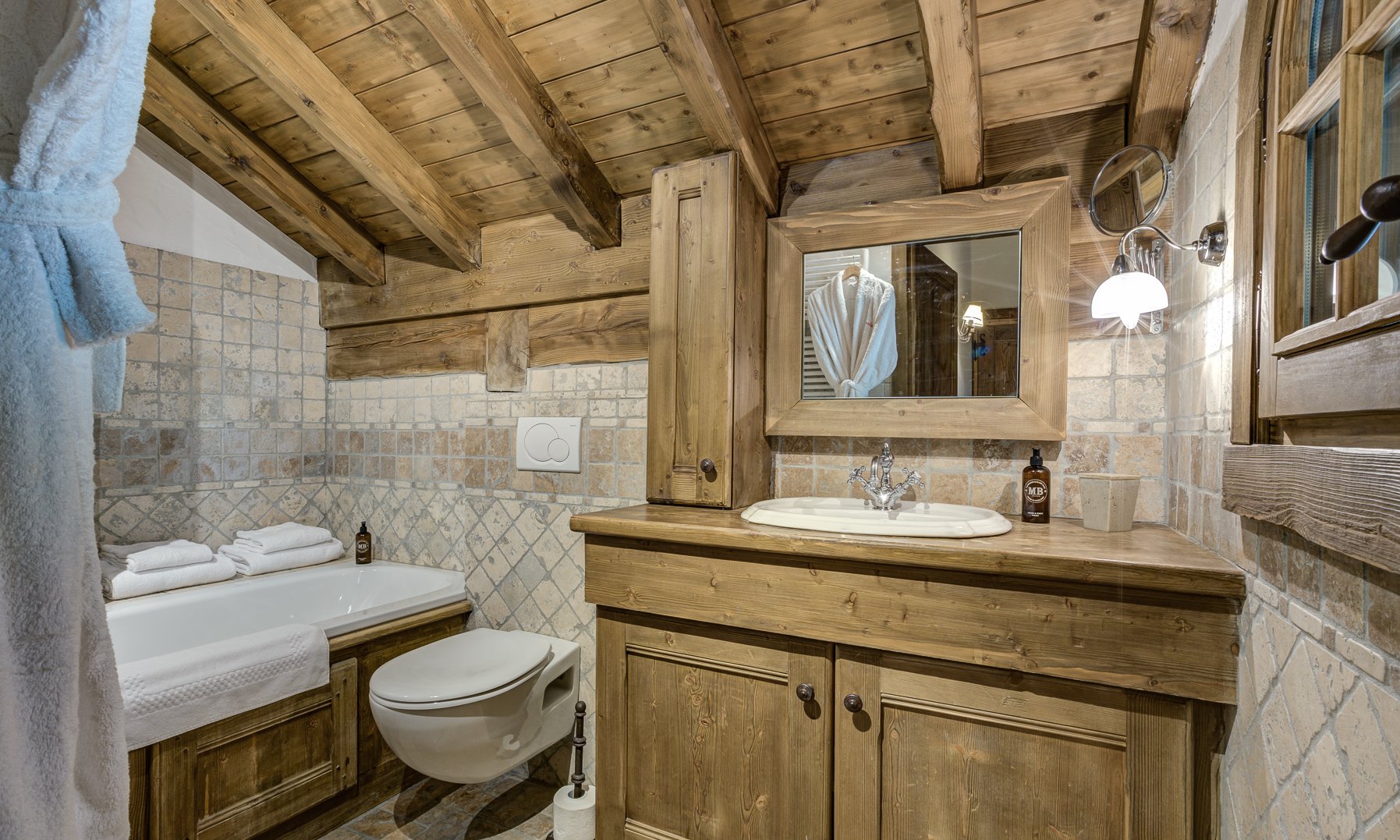 A Bathroom in Chalet Amarena in Meribel