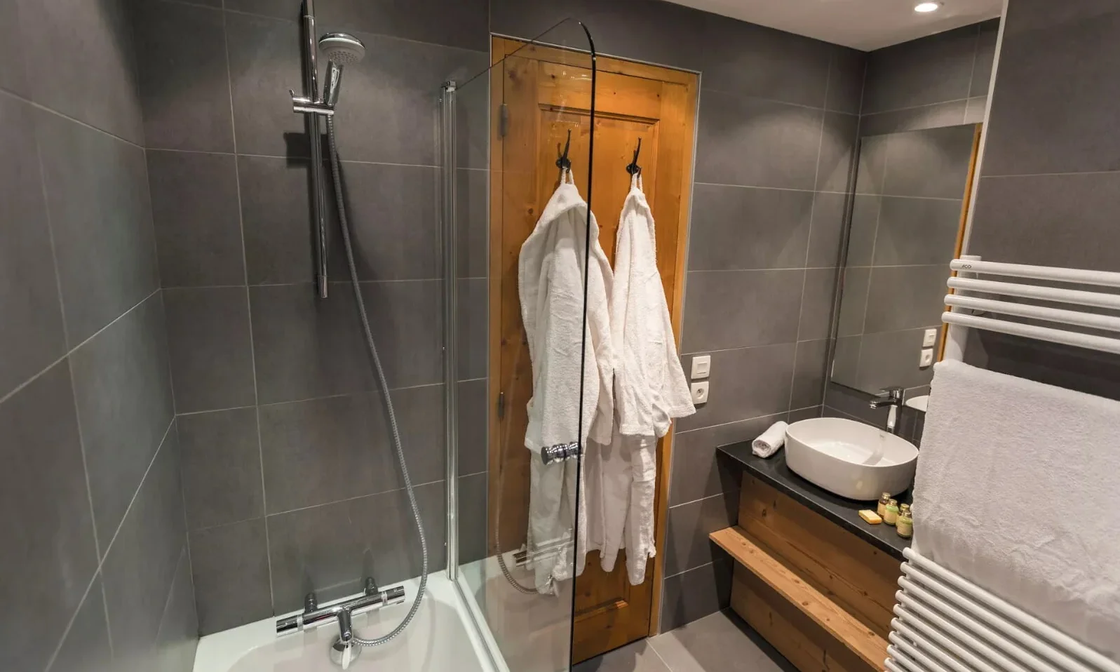 A Bathroom in Chalet Rikiki Courchevel Moriond
