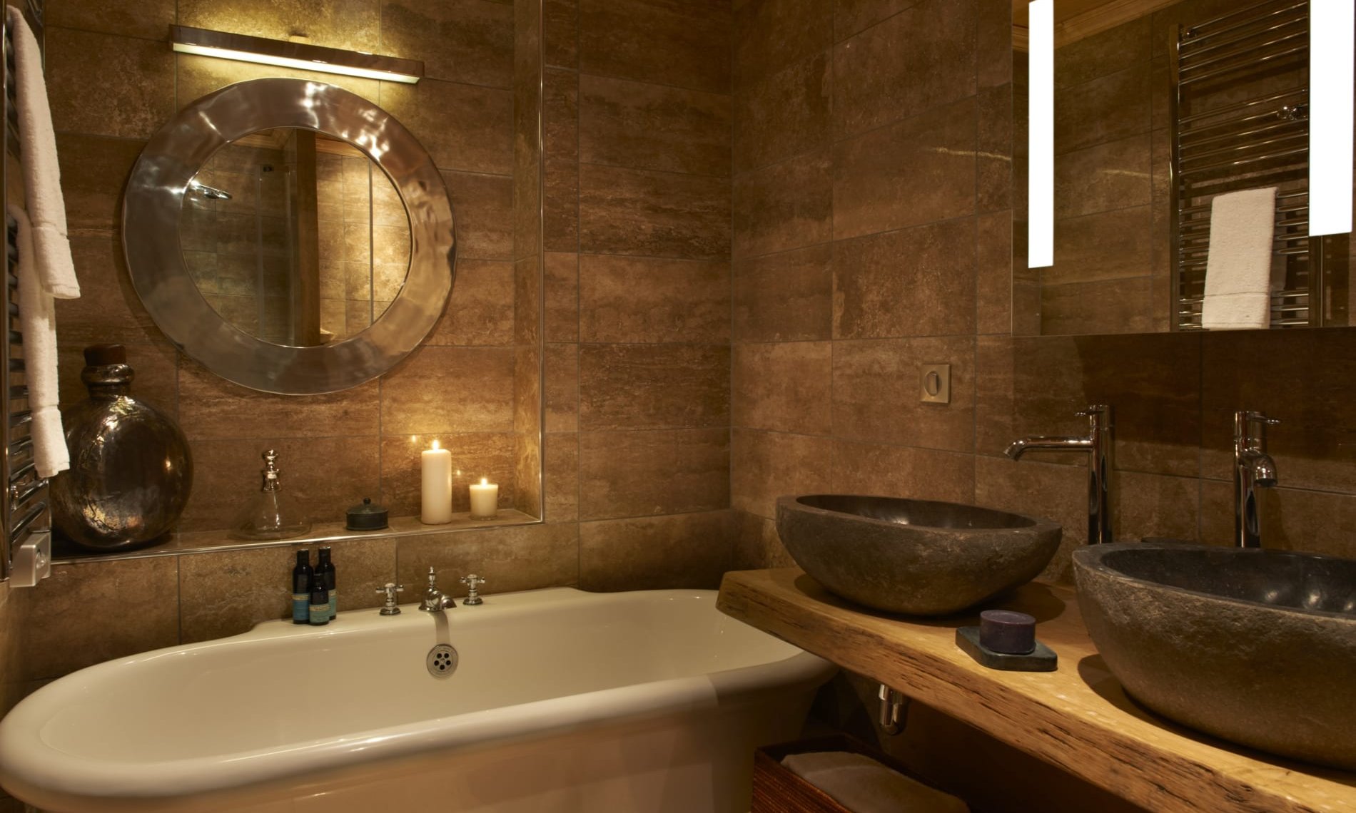 One of the Bathrooms in Chalet La Petite Pia Meribel