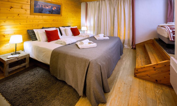 One of the bedrooms in Chalet Snowbel Meribel