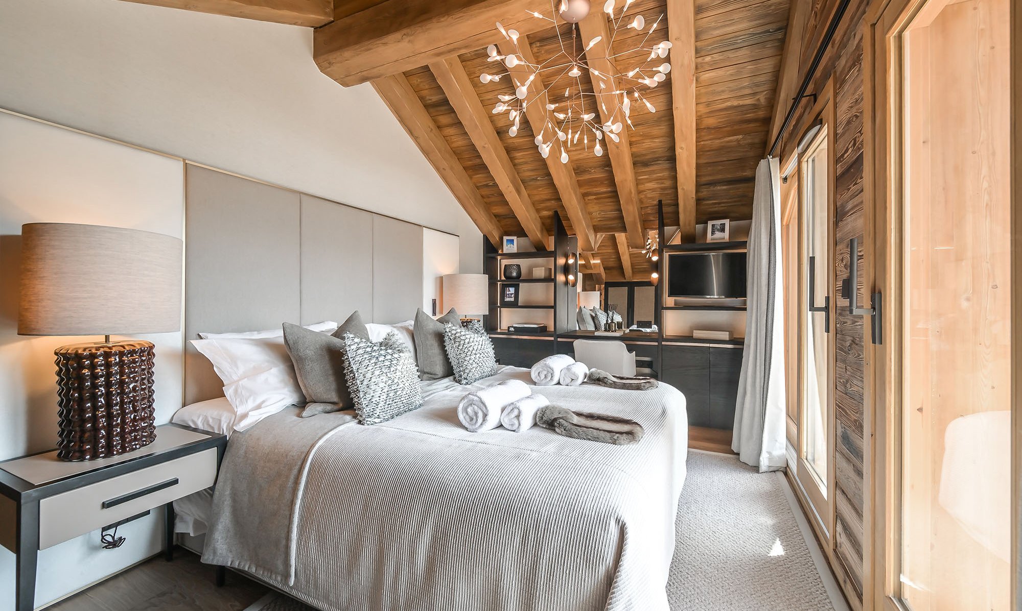 A luxury Bedroom in Chalet Infusion Meribel Village