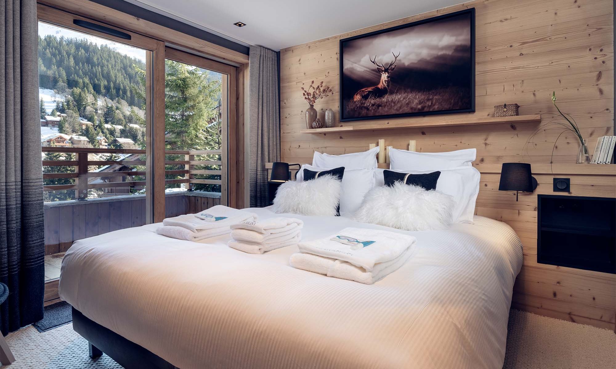 A bedroom in Chalet Harmony Meribel