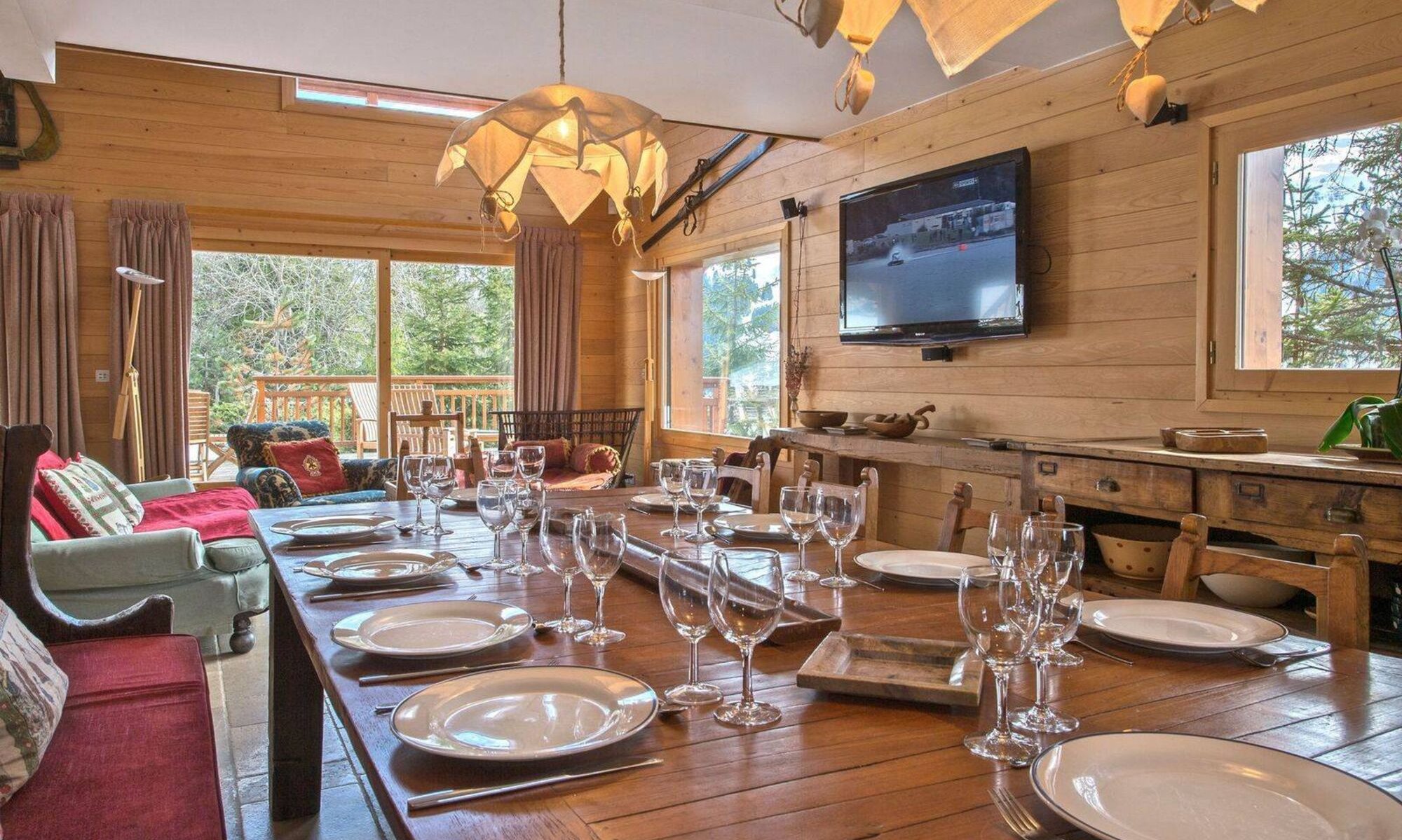 The Dining area in Chalet Eric Meribel Centre