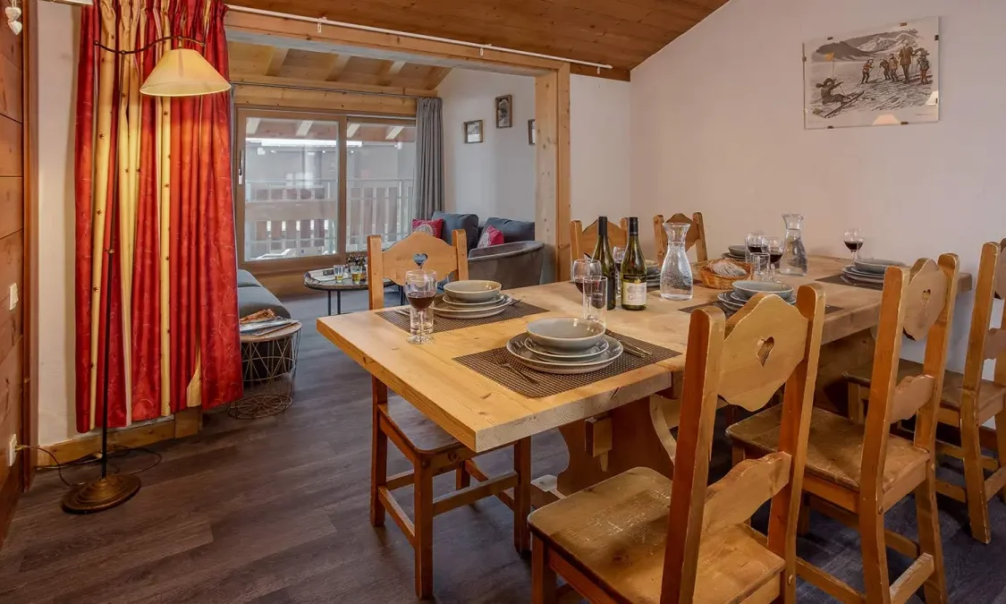 The dining area in Catered Chalet Pierre Meribel Mottaret