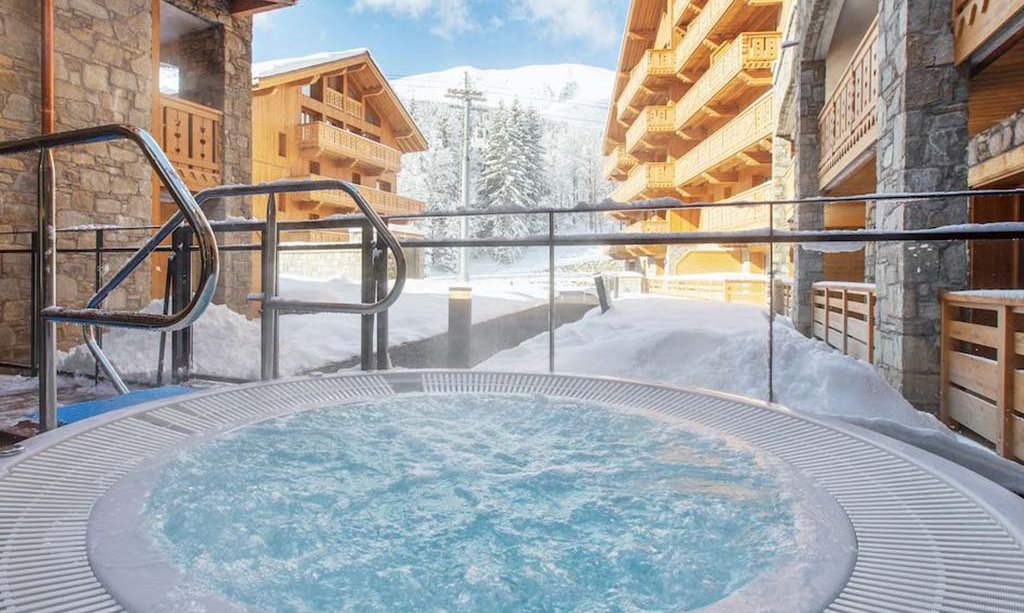 The Outdoor Jacuzzi at Residence L'Hevana Meribel
