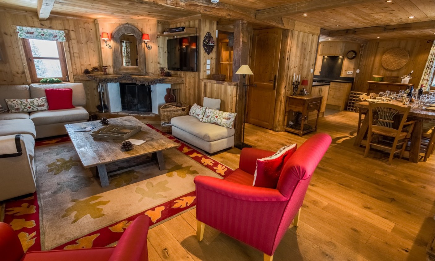 The Living & Dining area in Chalet Oursons La Tania