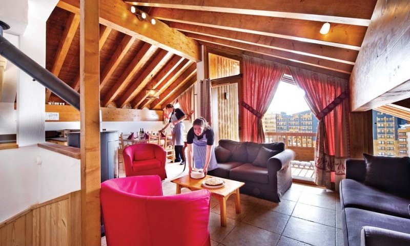 The Living and dining area in Chalet Mathilde, Val Thorens