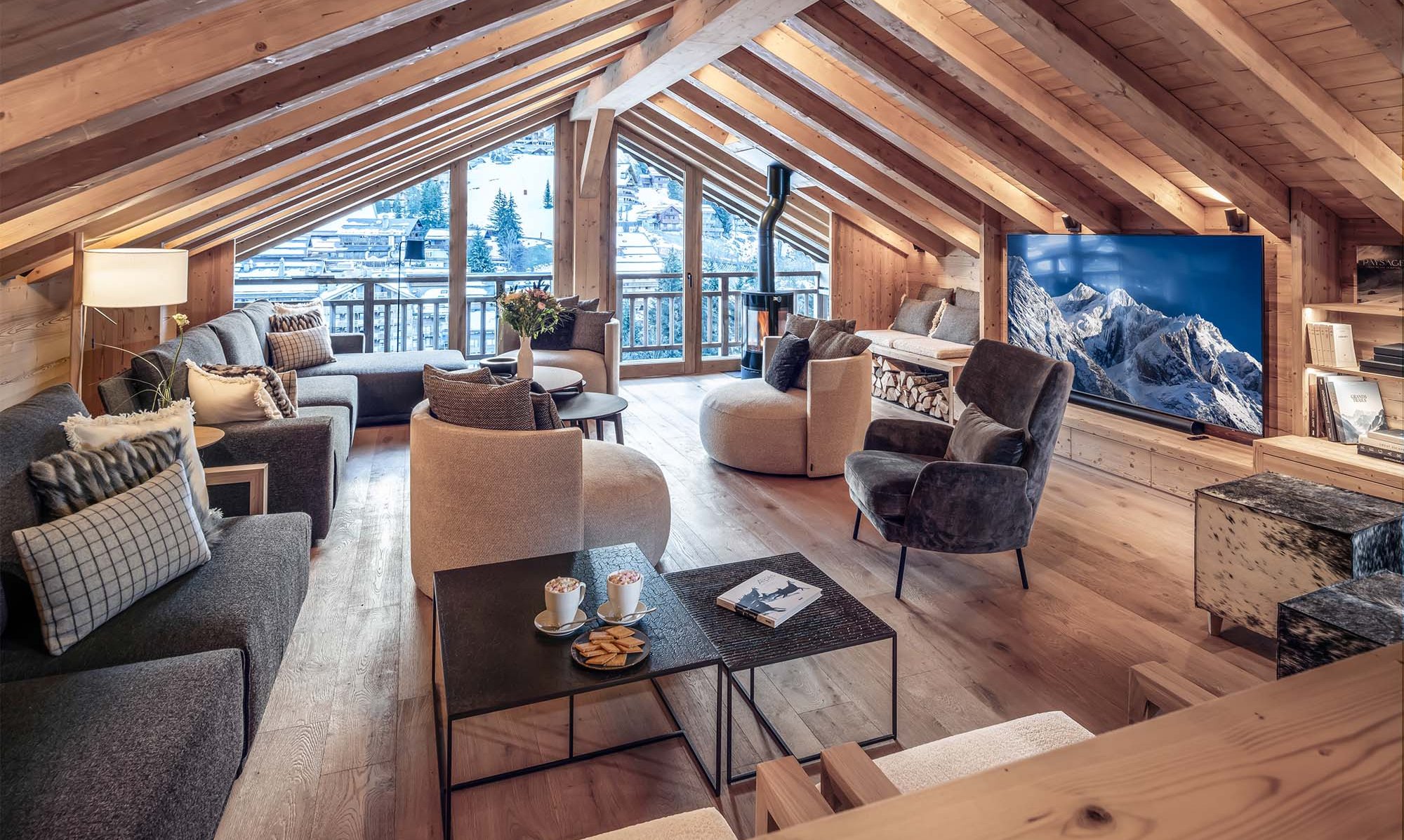 The spacious Living area in Chalet Harmony Meribel