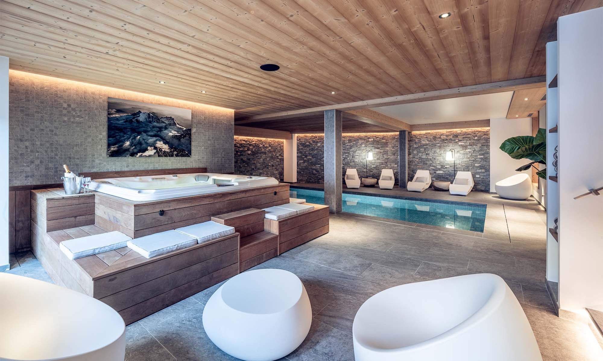 The Hot Tub and pool in Chalet Harmony Meribel
