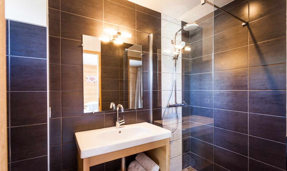 One of the ensuite shower rooms in Chalet Les Sauges Meribel Les Allues