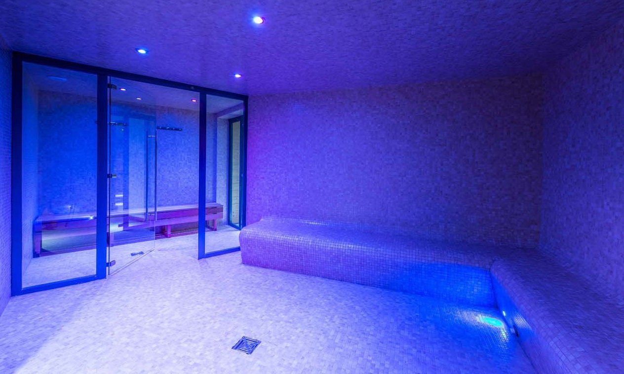 The steam room in the Chalet Libra residence in Val Thorens