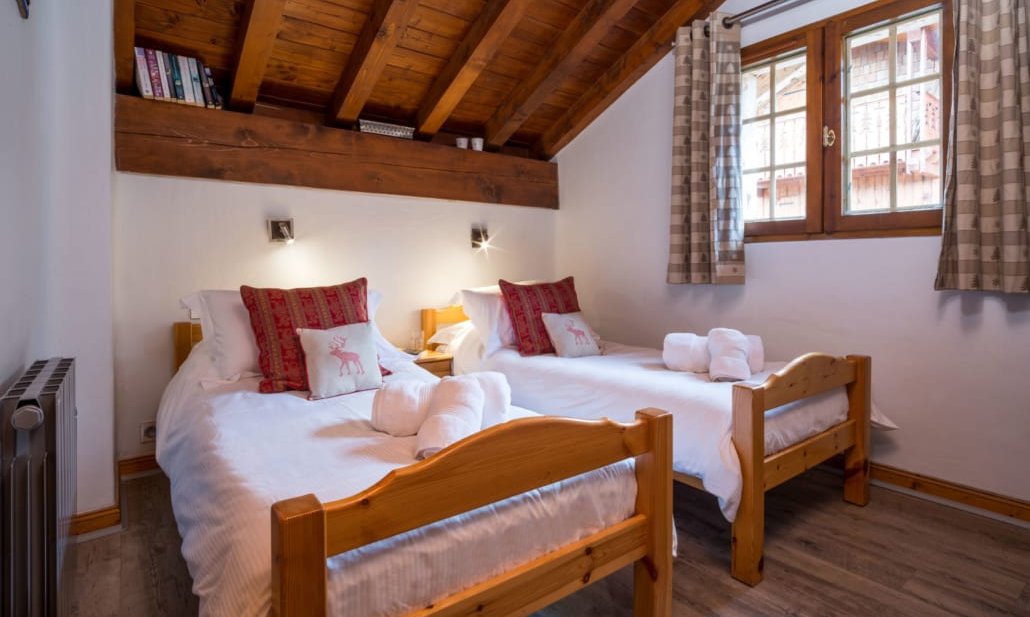 One of the Twin bedrooms in Chalet Chocolat La Tania