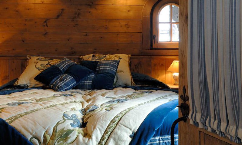 Cosy Chalet Bedroom