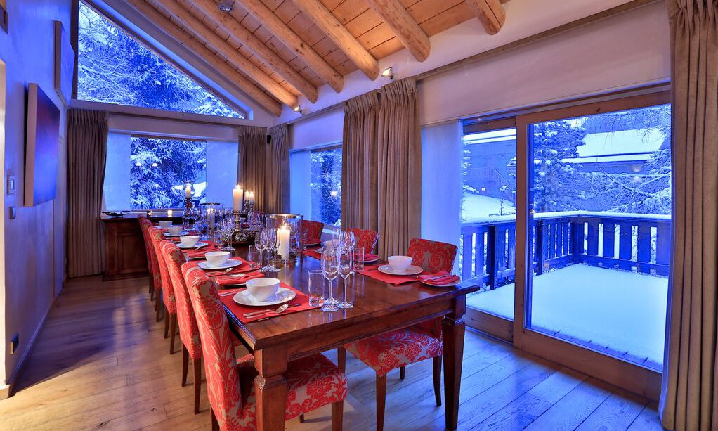 Chalet Arolla Dining Room