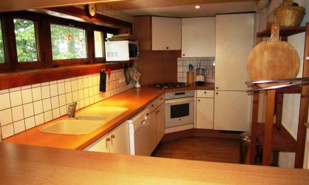 Kitchen area in Chalet Altitude 1600 in Meribel