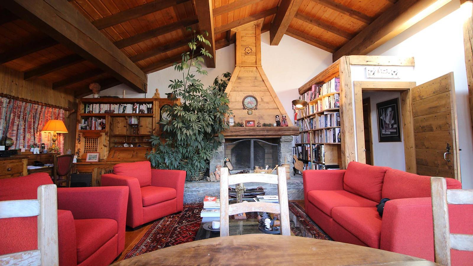 Chalet Simone Living Room