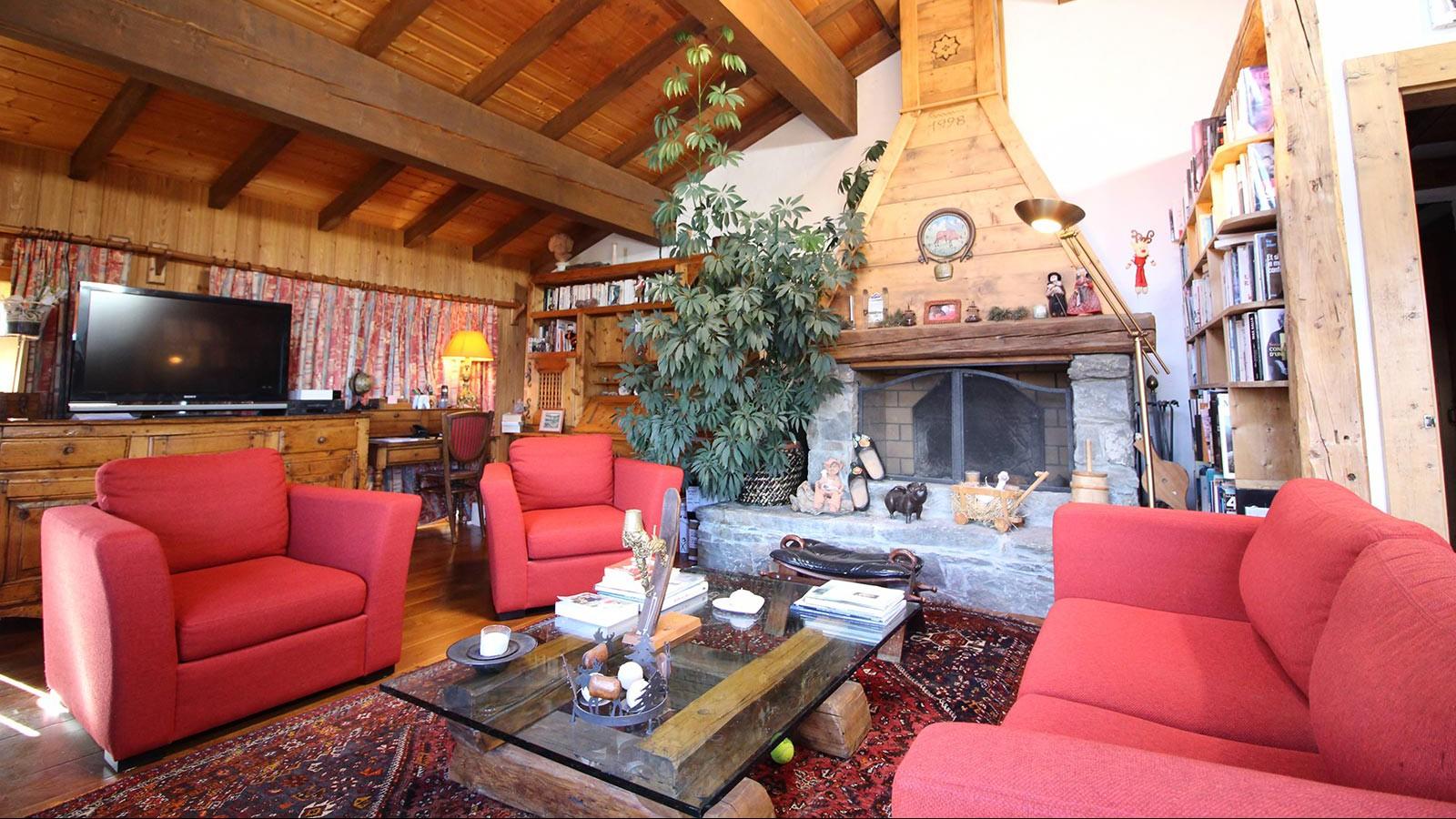 Chalet Simone Living Room