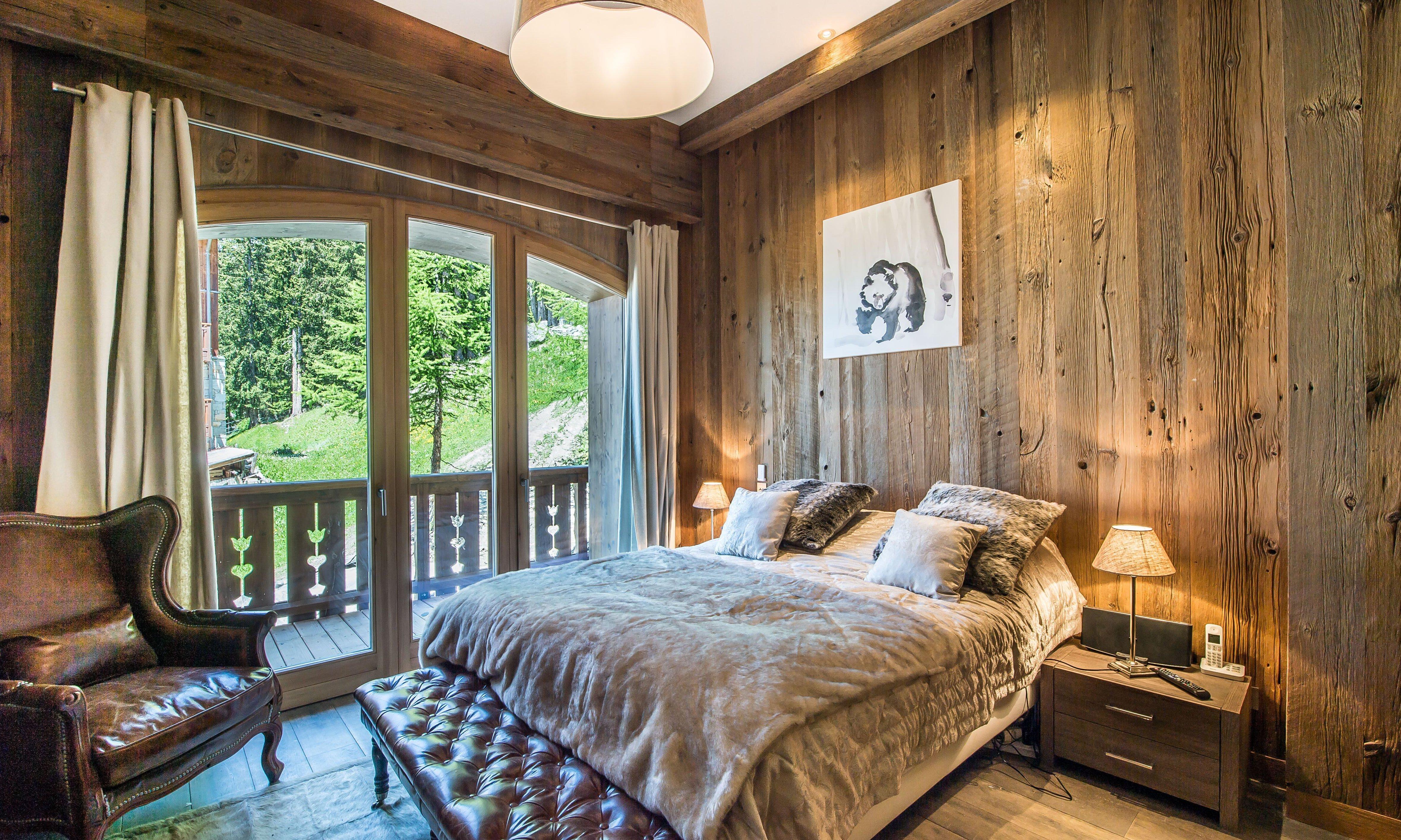 Luxury bedroom in apartment Aspen Lodge 21 Meribel