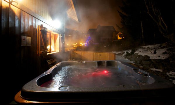 Chalet Bruyere Hot Tub