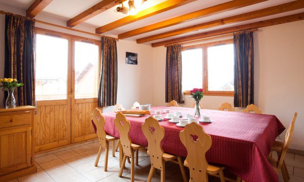 Chalet Alysson Dining Room