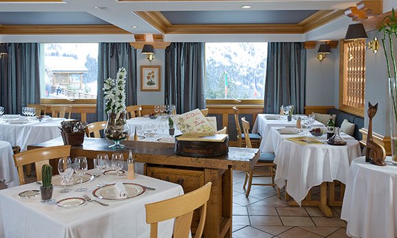 Hotel l'Oree du Bois Dining Room