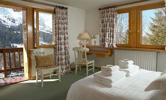 Chalet Loden Double Bedroom