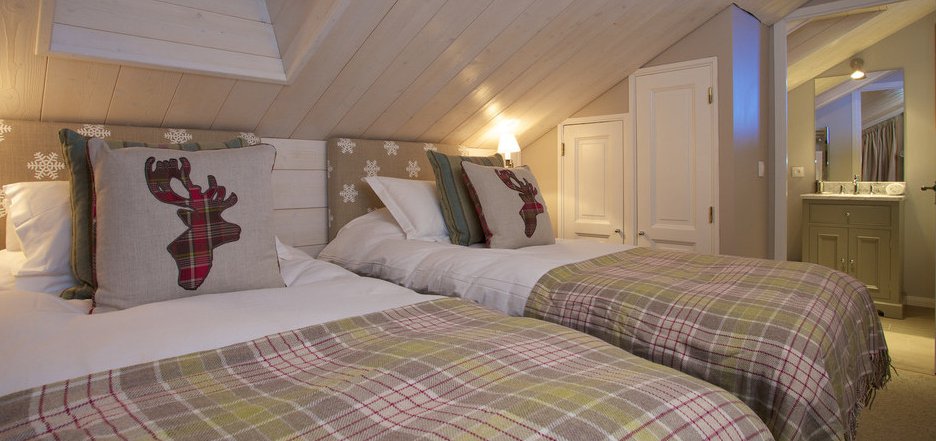 Chalet Pasarale Luxury Bedroom