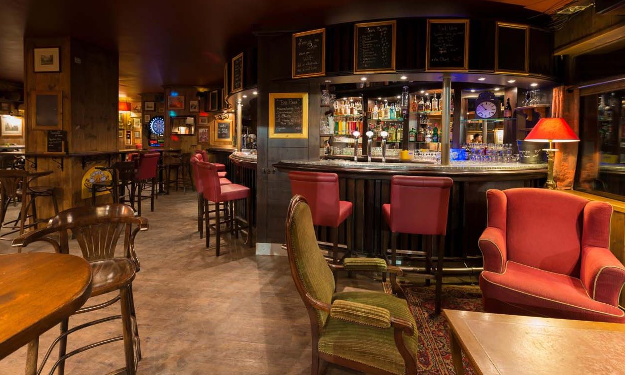 The bar area in Residence Val 2400 in Val Thorens