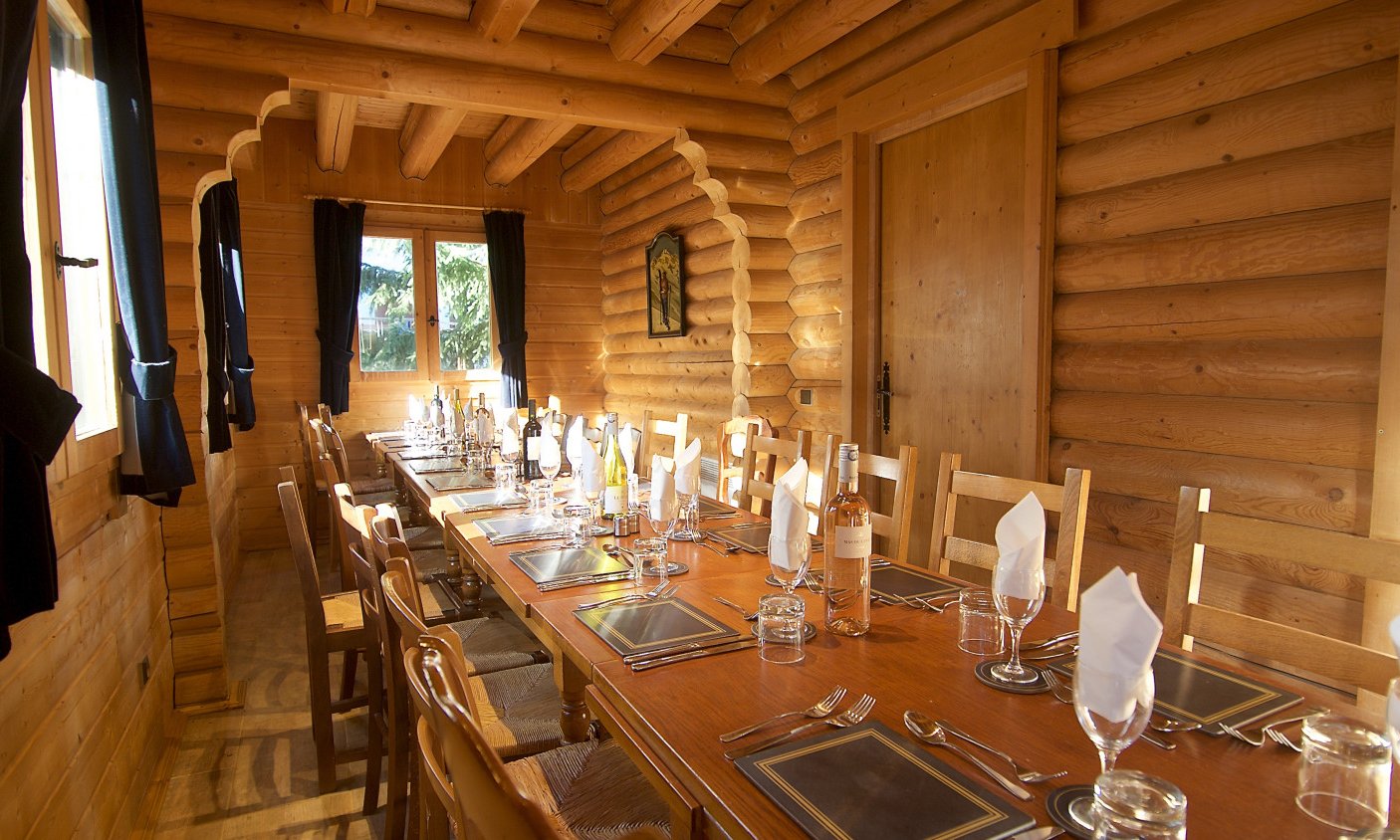 The Dining room in Chalet Christine in La Tania