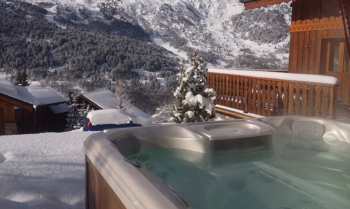 The Outdoor Hot Tub at Chalet Evergreen Meribel