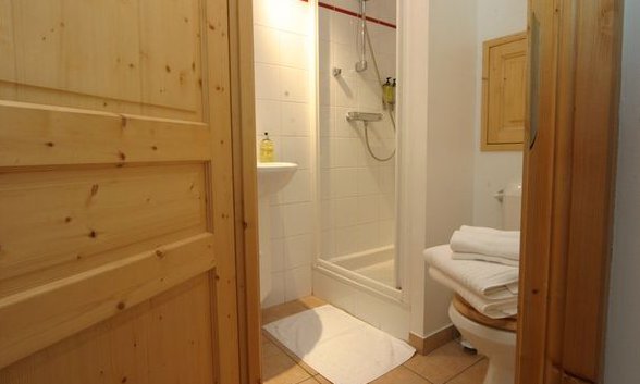 Chalet Snowbel Bathroom