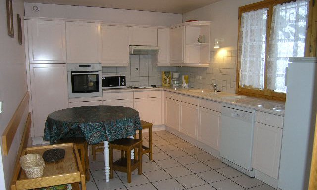 Spacious kitchen area in Chalet Vent de Galerne in Meribel