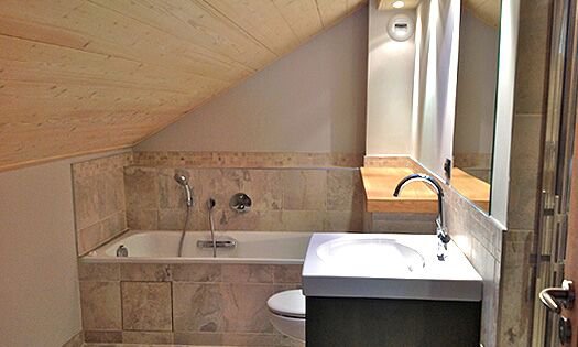 Stylish bathroom in Chalet Montee