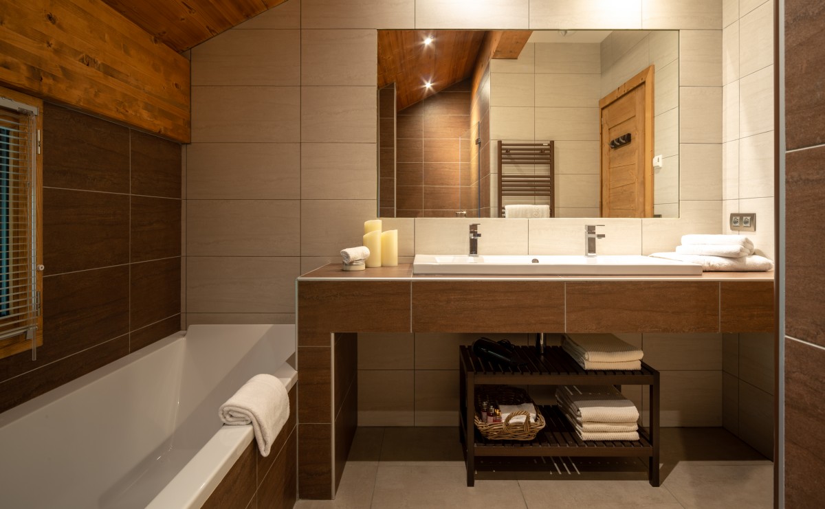 Chalet Kashmir Bathroom