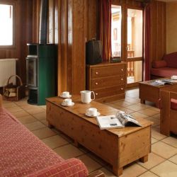 Chale Abricot Living Room