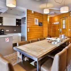 Chalet Capricorne Dining Room