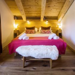 Chalet Nid Alpin Double Bedroom