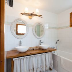 Chalet Bouchot Bathroom