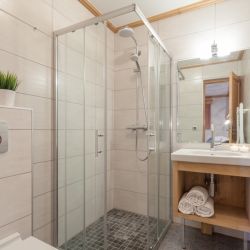 A Shower room in Chalet Covie Meribel Les Allues