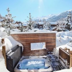 The outdoor Hot Tub at Chalet Caro Meribel
