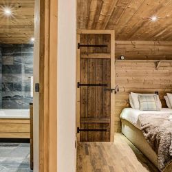 Chalet Jacques En Suite Bedroom