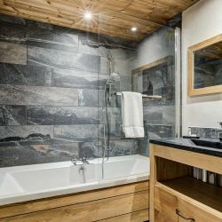 Chalet Jacques Bathroom