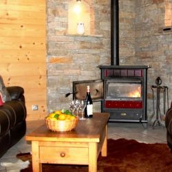 Chalet Lapin Lounge and Fire