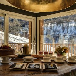 Chalet Lightbowne afternoon tea